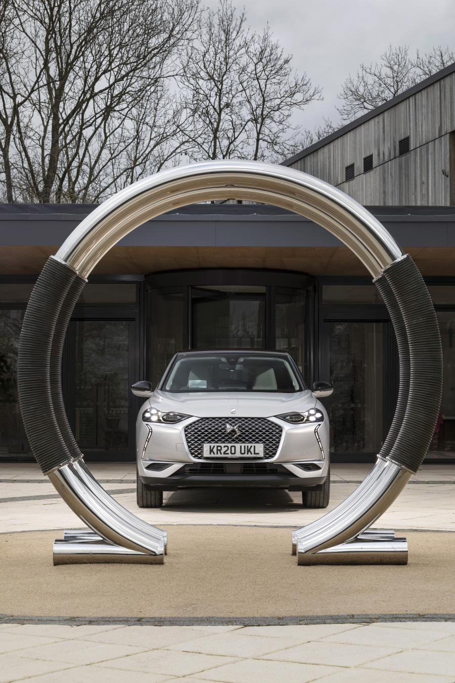 Панель приборов DS 3 Crossback E-Tense Ultra Prestige 2020 года  (UK) (фото 7 из 9)
